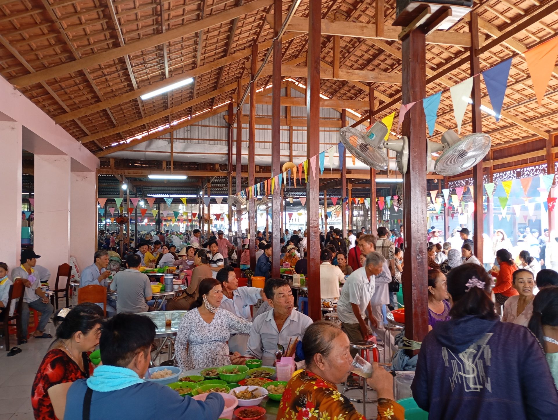 phủ thờ ông ba