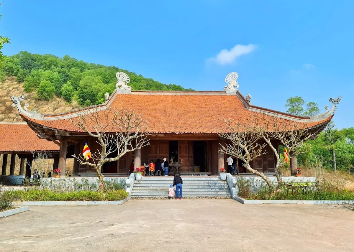 Chùa Giạm